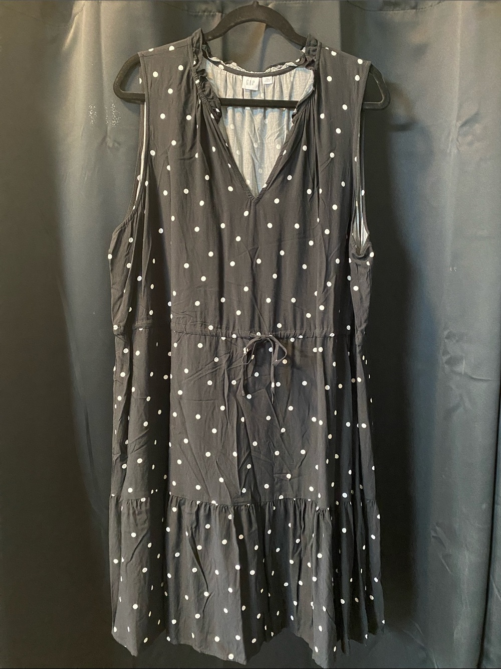 GAP Black Polka Dot Dress with V-Neck, Tie Waist, and Ruffles